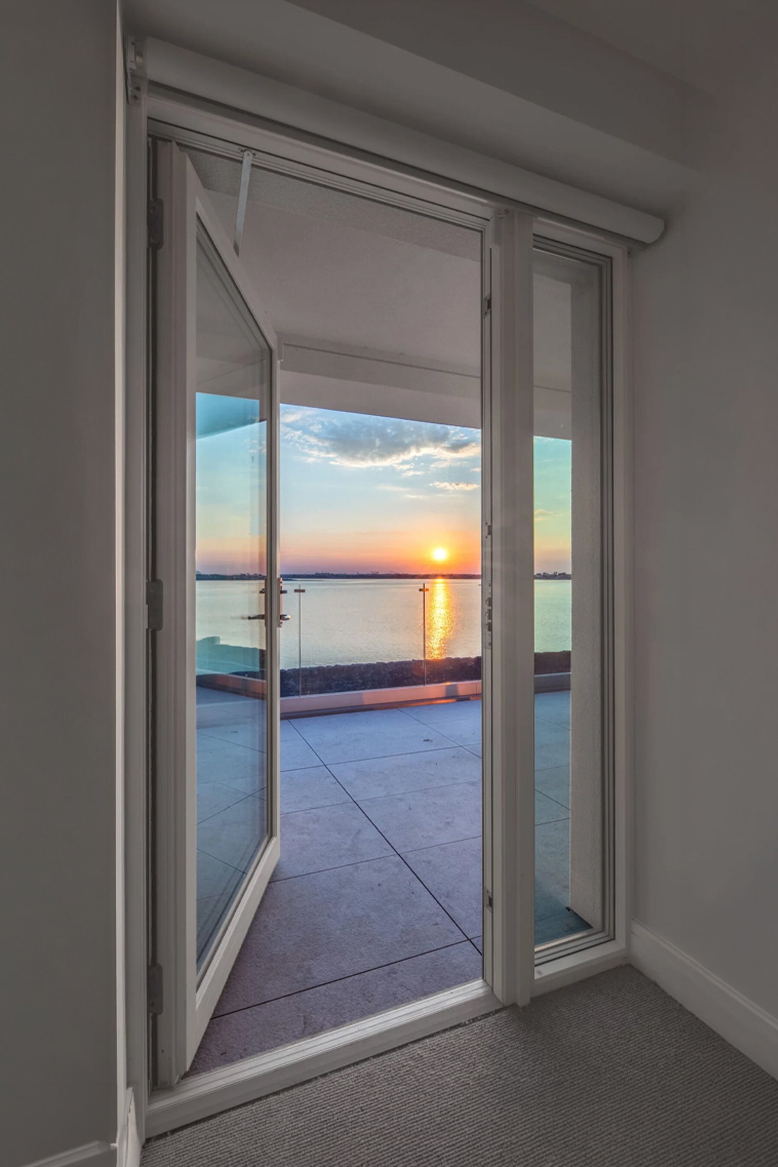 Single Balcony Door